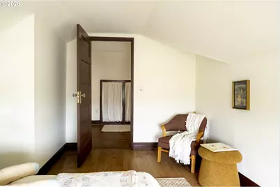 8324 NE Eugene St, Portland, OR 97220 - Photo 35