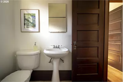 8324 NE Eugene St, Portland, OR 97220 - Photo 27