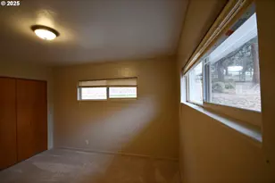 2534 W 10th St, The Dalles, OR 97058 - Photo 19