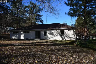 2534 W 10th St, The Dalles, OR 97058 - Photo 41