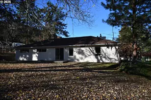 2534 W 10th St, The Dalles, OR 97058 - Photo 41