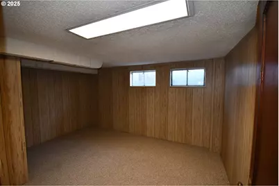 2534 W 10th St, The Dalles, OR 97058 - Photo 31