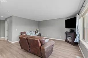 12734 NW Hammond Pl, Banks, OR 97106 - Photo 9