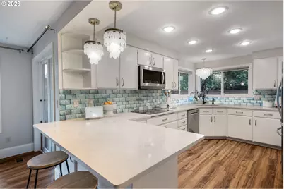 2155 Ridgeway Dr, Eugene, OR 97401 - Photo 9