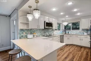 2155 Ridgeway Dr, Eugene, OR 97401 - Photo 9