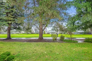 15890 SW Greens Way, Tigard, OR 97224 - Photo 27