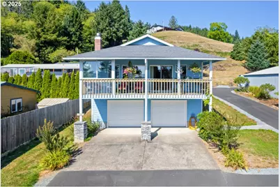 117 Driftwood Ave E, Garibaldi, OR 97118 - Photo 1
