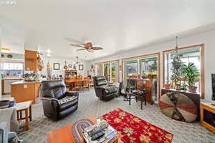 117 Driftwood Ave E, Garibaldi, OR 97118 - Photo 5