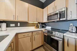 400 NE 100th Ave, Portland, OR 97220 - Photo 17