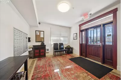 400 NE 100th Ave #406, Portland, OR 97220 - Photo 5