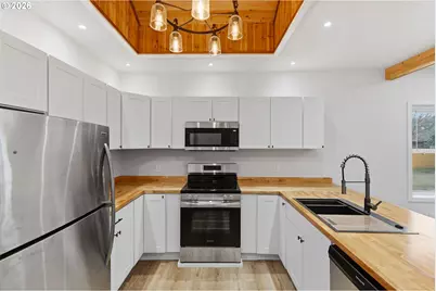 1348 Dakota St, Coos Bay, OR 97420 - Photo 13