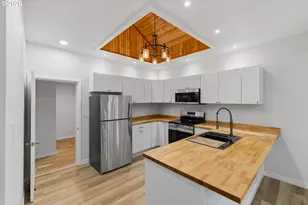 1348 Dakota St, Coos Bay, OR 97420 - Photo 9