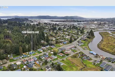 1348 Dakota St, Coos Bay, OR 97420 - Photo 3