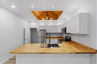 1348 Dakota St, Coos Bay, OR 97420 - Photo 11