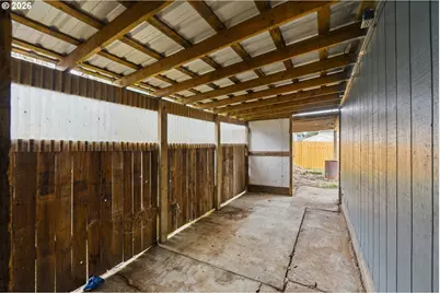 1348 Dakota St, Coos Bay, OR 97420 - Photo 33