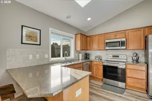 274 NE Lenox St, Hillsboro, OR 97124 - Photo 7