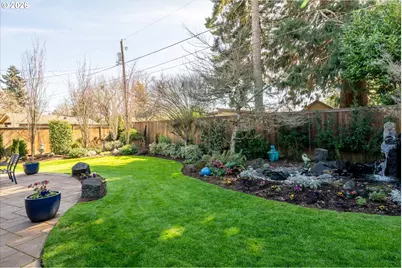 2746 Norbert Ln, Eugene, OR 97401 - Photo 35