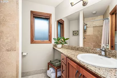 2746 Norbert Ln, Eugene, OR 97401 - Photo 17