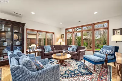 2746 Norbert Ln, Eugene, OR 97401 - Photo 9