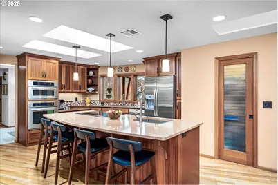 2746 Norbert Ln, Eugene, OR 97401 - Photo 11