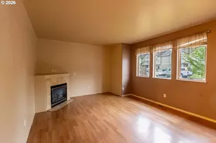 374 NW 25th St, Redmond, OR 97756 - Photo 5