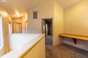 374 NW 25th St, Redmond, OR 97756 - Photo 29
