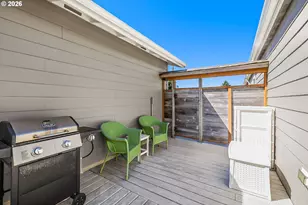 1210 32 St, Seaview, WA 98644 - Photo 9