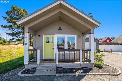 1210 32nd St, Seaview, WA 98644 - Photo 1