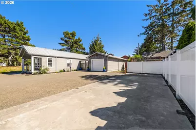 1210 32nd St, Seaview, WA 98644 - Photo 7