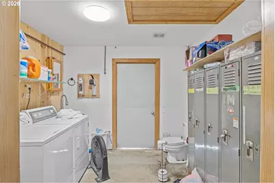 1541 Roseburg Rd, Myrtle Point, OR 97458 - Photo 15