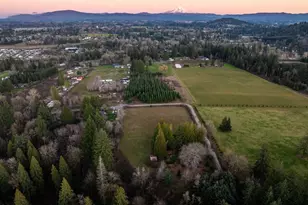 7634 SE Hogan Rd, Gresham, OR 97080 - Photo 35