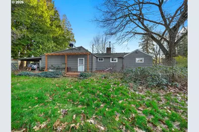 7634 SE Hogan Rd, Gresham, OR 97080 - Photo 17