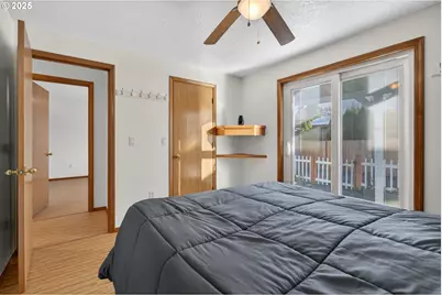 457 NW Forest St, Hillsboro, OR 97124 - Photo 17