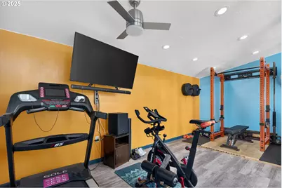 457 NW Forest St, Hillsboro, OR 97124 - Photo 41