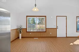 457 NW Forest St, Hillsboro, OR 97124 - Photo 15