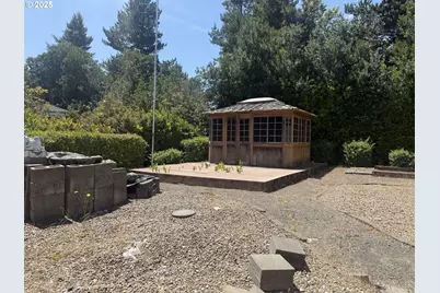 507 Robin Ln, Florence, OR 97439 - Photo 31