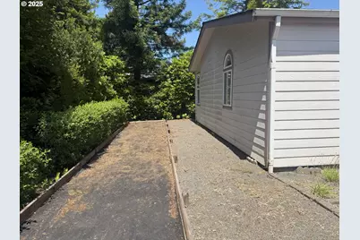 507 Robin Ln, Florence, OR 97439 - Photo 29