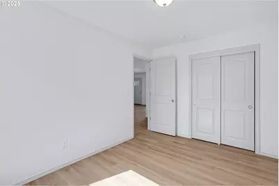 7028 SE 86th Ave, Portland, OR 97266 - Photo 17