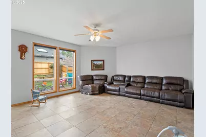 1623 NE Leewood Ave, Keizer, OR 97303 - Photo 13