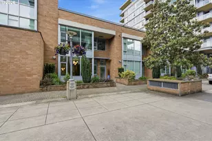 1900 S River Dr, Portland, OR 97201 - Photo 3