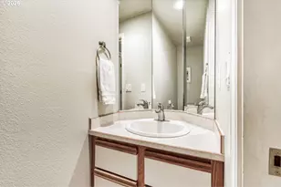 384 SE 58th Ct, Hillsboro, OR 97123 - Photo 15