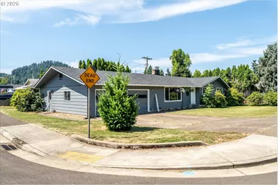 6731 Thurston Rd, Springfield, OR 97478 - Photo 9