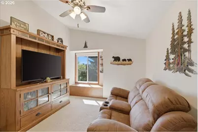 855 Perrydale Rd, Dallas, OR 97338 - Photo 23