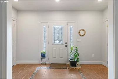 137 N River Dr, Roseburg, OR 97470 - Photo 9