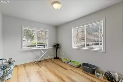 137 N River Dr, Roseburg, OR 97470 - Photo 37