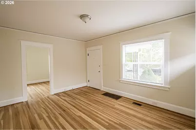 102 NE 45th Ave, Portland, OR 97213 - Photo 7
