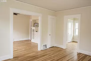 102 NE 45th Ave, Portland, OR 97213 - Photo 9