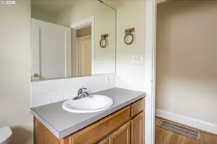 102 NE 45th Ave, Portland, OR 97213 - Photo 29
