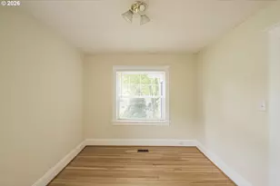 102 NE 45th Ave, Portland, OR 97213 - Photo 27