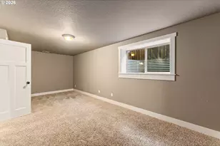 526 NE Beech St, Portland, OR 97212 - Photo 29